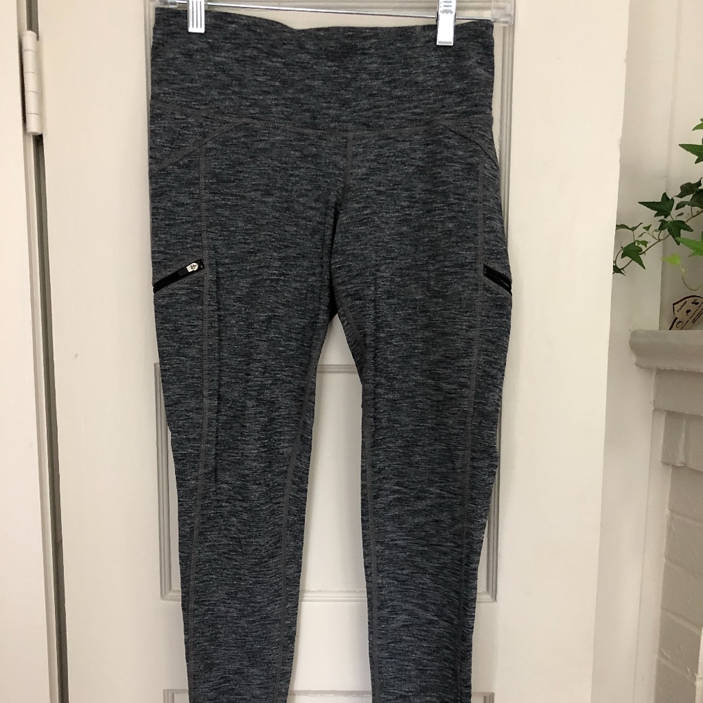 Athleta gray blend leggings with pockets